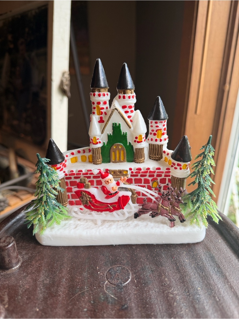 Vtg Christmas Castle Santa Sleigh Holiday Figurine Hong Kong Kitchy